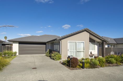 Photo of property in 4 Catamaran Way, Papamoa Beach, Papamoa, 3118