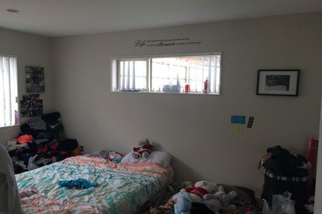 Photo of property in 4 Kereru Rise, Papakura, 2110