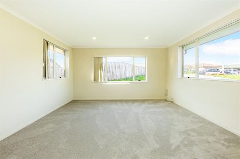 Photo of property in 23 Masters Place, Favona, Auckland, 2024