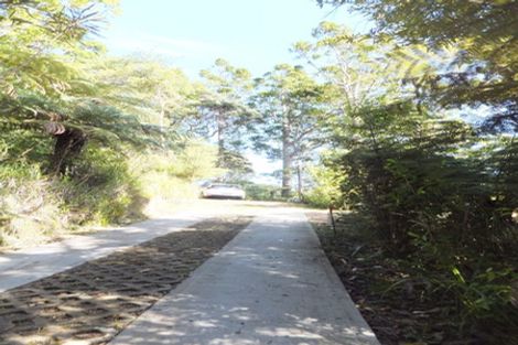 Photo of property in 35-37 Lone Kauri Road, Karekare, New Lynn, 0772