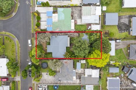 Photo of property in 9 Kamaka Road, Mangere Bridge, Auckland, 2022