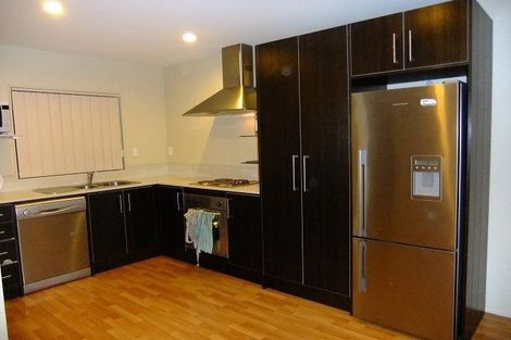 Photo of property in 18 Merlot Way, Te Atatu South, Auckland, 0610