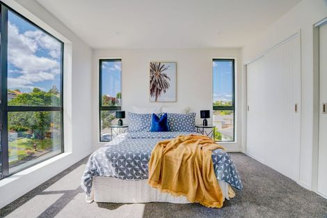 Photo of property in 1/12 South Pacific Place, Henderson, Auckland, 0612
