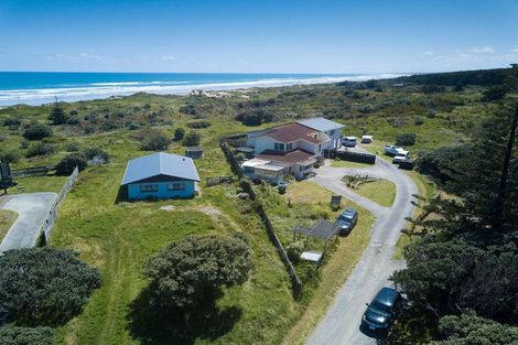 Photo of property in 512 West Coast Road, Waipapakauri, Awanui, 0486
