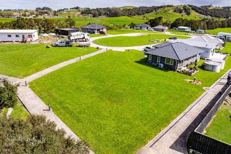 Photo of property in 11 Manaaki Circle, Paparoa, 0571