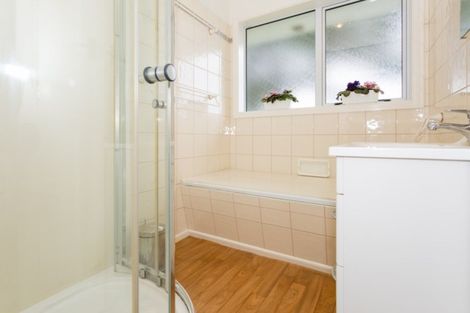 Photo of property in 32 Kathleen Crescent, Hornby, Christchurch, 8042