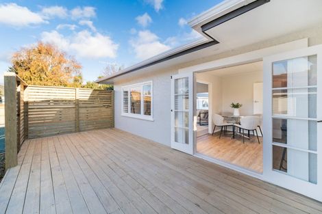 Photo of property in 18 Ashford Avenue, Hokowhitu, Palmerston North, 4410