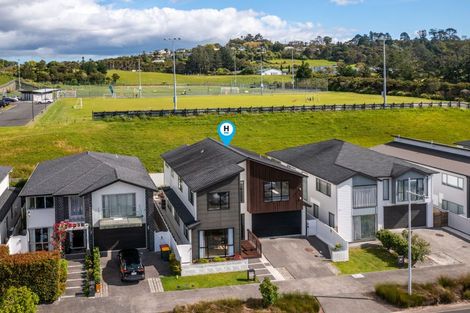 Photo of property in 11 Bight Road, Long Bay, Auckland, 0630