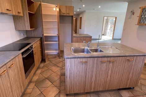Photo of property in 77 Johnstone Street, Tinwald, Ashburton, 7774