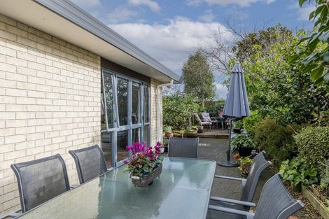 Photo of property in 162 Guildford Drive, Paraparaumu Beach, Paraparaumu, 5032