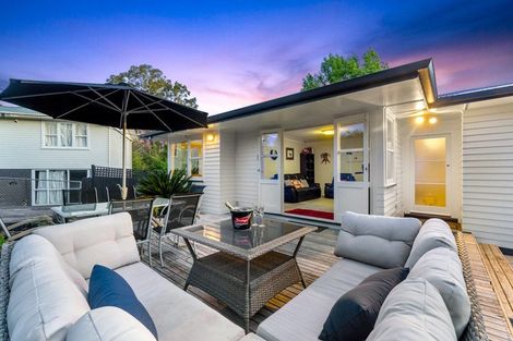 Photo of property in 23 Hutchinsons Road, Bucklands Beach, Auckland, 2014