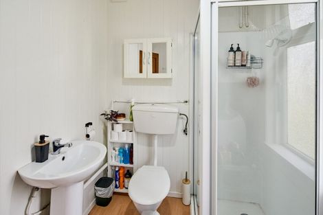 Photo of property in 132-136 Washington Avenue, Brooklyn, Wellington, 6021