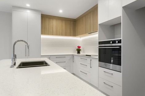 Photo of property in 5 Maraeariki Avenue, Orewa, 0931