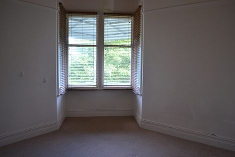 Photo of property in 2/106 Glenmore Street, Northland, Wellington, 6012