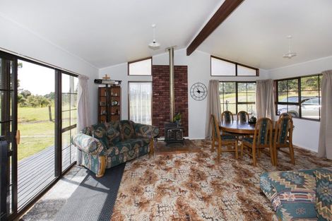 Photo of property in 5705 Pouto Road, Pouto, 0391