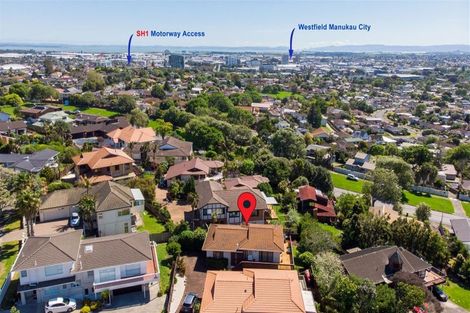 Photo of property in 2/27 Santa Monica Place, Goodwood Heights, Auckland, 2105