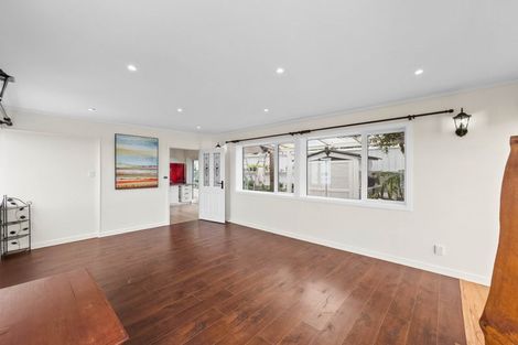 Photo of property in 73c East Coast Road, Castor Bay, Auckland, 0620