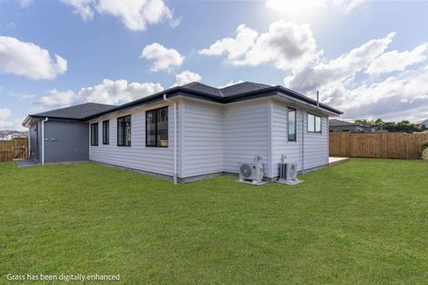 Photo of property in 5 Dolcetto Place, Pokeno, 2402