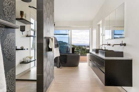 Photo of property in 11 Saint Remy Lane, Redcliffs, Christchurch, 8081