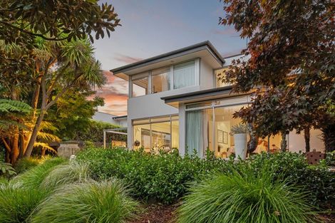 Photo of property in 10 Royds Street, Fendalton, Christchurch, 8014