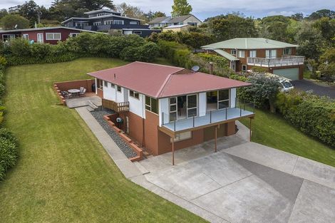 Photo of property in 16 Kaipara Crescent, Helensville, 0800