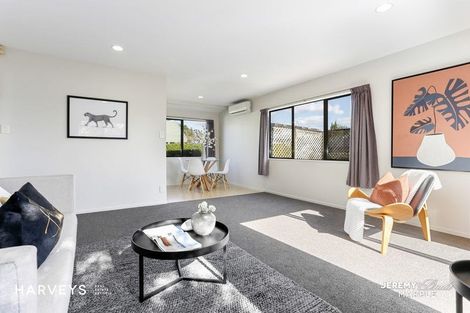 Photo of property in 1/21 Rosier Road, Glen Eden, Auckland, 0602