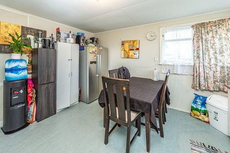 Photo of property in 143 Puriri Street, Castlecliff, Whanganui, 4501