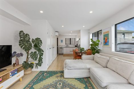 Photo of property in 133b Lancaster Road, Beach Haven, Auckland, 0626