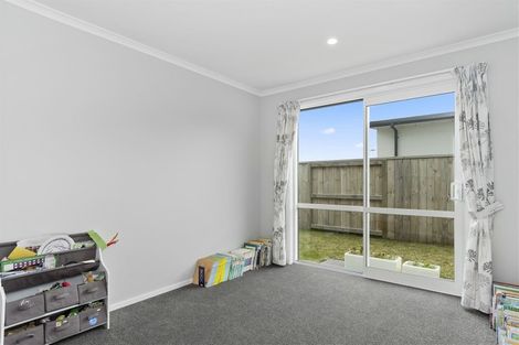 Photo of property in 14 Awatira Drive, Papamoa Beach, Papamoa, 3118