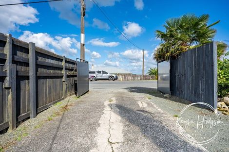 Photo of property in 103 Hurndall Street East, Maungaturoto, 0520