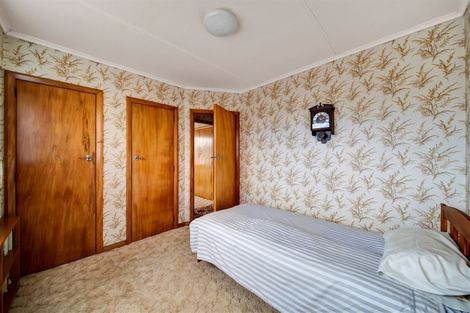 Photo of property in 3 Reid Avenue, Hawera, 4610