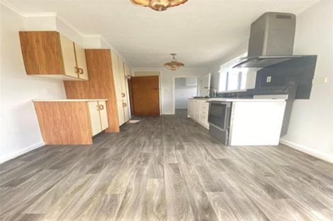 Photo of property in 106 Golf Road, New Lynn, Auckland, 0600