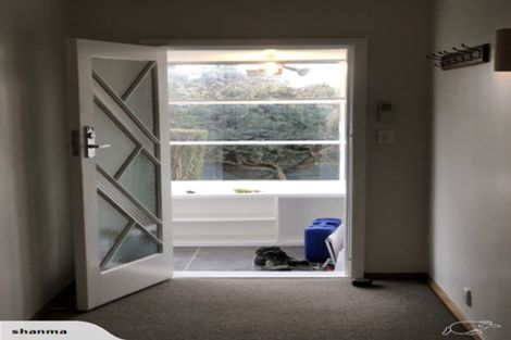 Photo of property in 54 Horokiwi Road West, Newlands, Wellington, 6037