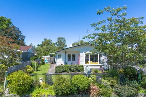 Photo of property in 5 Limbrick Street, Waipawa, 4210