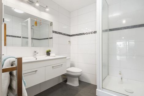 Photo of property in 6 Red Bluff Rise, Campbells Bay, Auckland, 0630