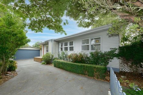 Photo of property in 16 Roslyn Avenue, Mairehau, Christchurch, 8052