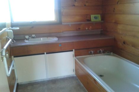 Photo of property in 5 Pinero Place, Bucklands Beach, Auckland, 2014