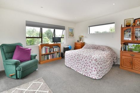 Photo of property in 7 Mangakura Road, Helensville, 0800