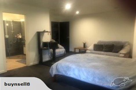 Photo of property in 111 Roberta Crescent, Orewa, 0931