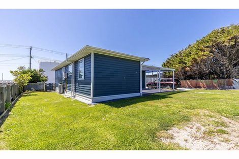 Photo of property in 28 Ocean Beach Road, Bluff, 9814