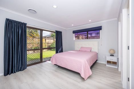 Photo of property in 7 Hollinger Place, Nawton, Hamilton, 3200