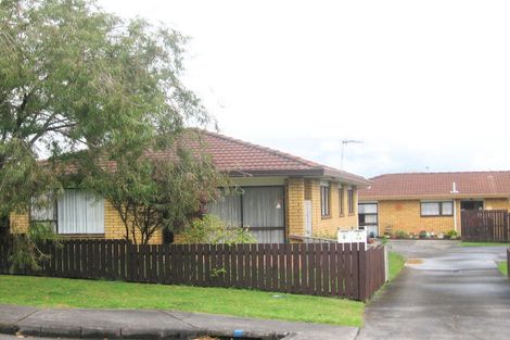 Photo of property in 2/13 Menary Street, Papakura, 2110