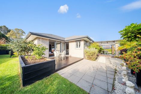 Photo of property in 2 Ballintoy Park Drive, Welcome Bay, Tauranga, 3175