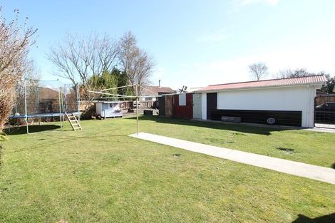 Photo of property in 12 Malabar Crescent, Broomfield, Christchurch, 8042