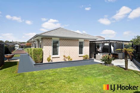 Photo of property in 27 Capriana Drive, Karaka, Papakura, 2113