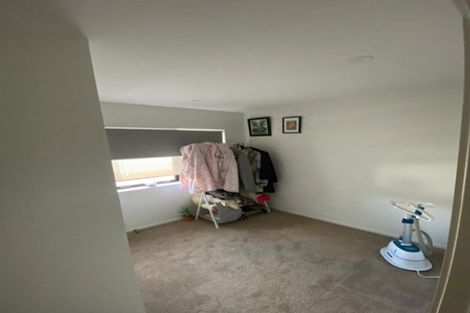 Photo of property in 7b Poruru Close, Papakura, 2110