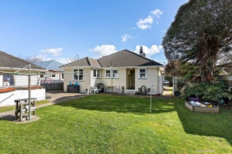 Photo of property in 15 Maher Street, Elderslea, Upper Hutt, 5018