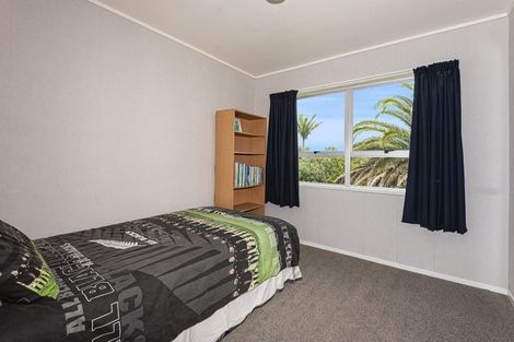 Photo of property in 19 West View Crescent, Onerahi, Whangarei, 0110