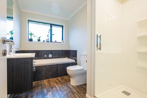 Photo of property in 11 Pearl Grove, Ashhurst, 4810
