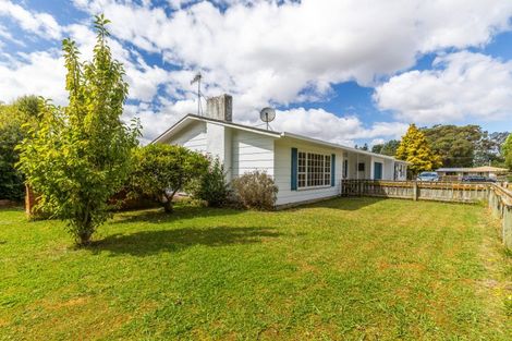 Photo of property in Wanganui Road, Marton, 4710